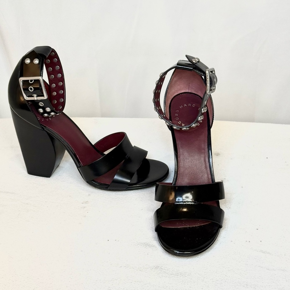Marc by Marc Jacobs Block Heel Sandal size 7